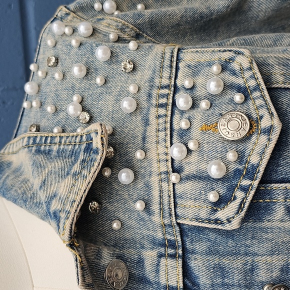 DB Studio Wifey Jean Jacket With Pearls Size Xs - Picture 3 of 6